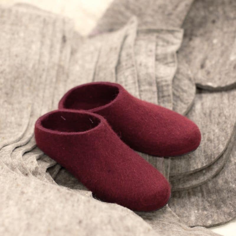 Felt slippers with rubber sole - Image 9