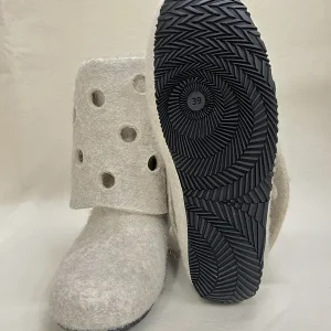 Grey felt ankle boots with perforated, foldable collar and black rubber sole. Handmade in Finland from 100 % wool.