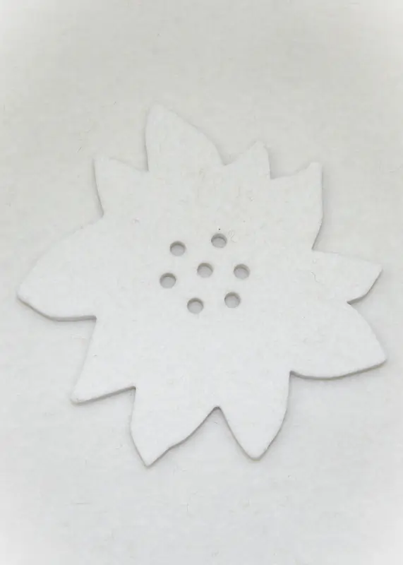 White poinsettia coaster – 100% wool felt.